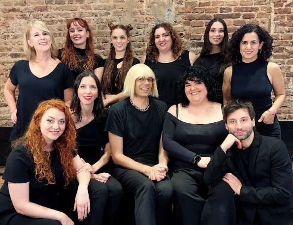 Familia, sustantivo femenino elenco